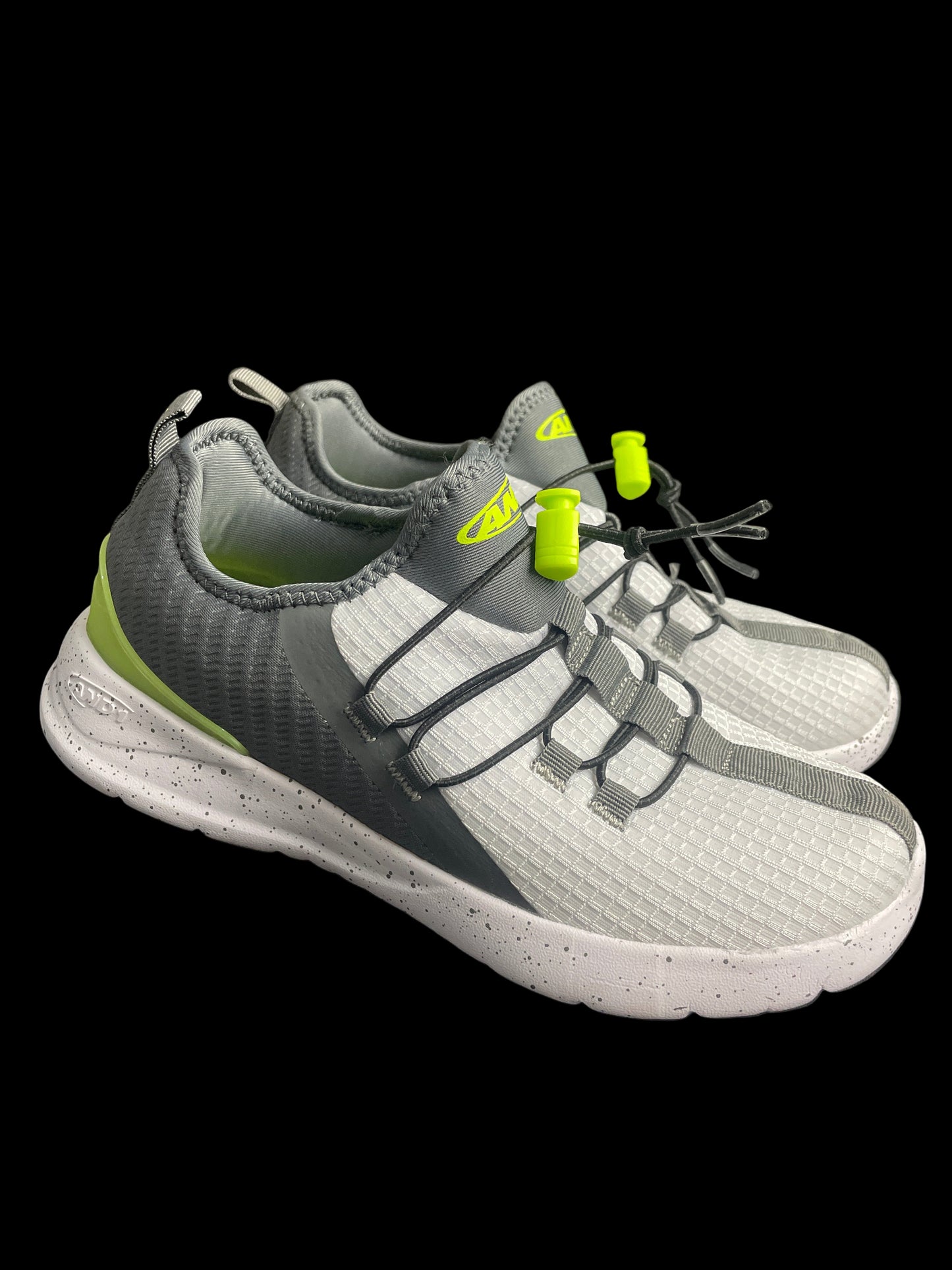 Tenis AND1 Originales – Color Gris Claro con Gris Oscuro y Detalles en Verde | (Talla 38.5/33.5/37.5)