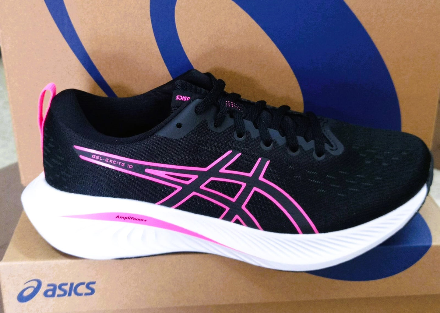 Asics AmpliFoam + Gel-Excite 10