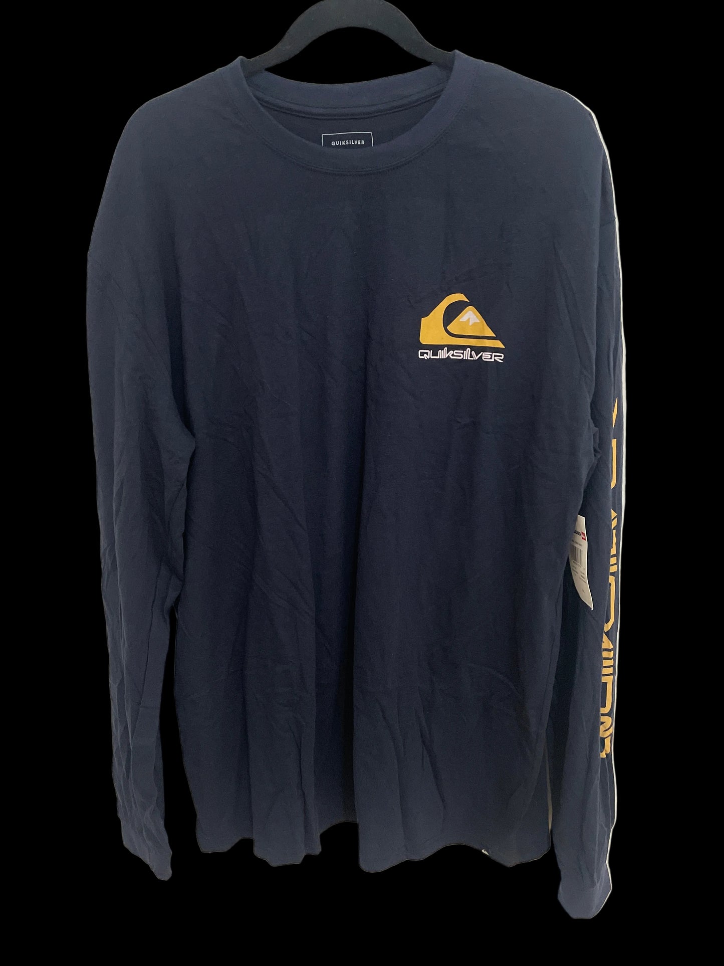 Quicksilver Long-Sleeved Detail Front-Sleeve