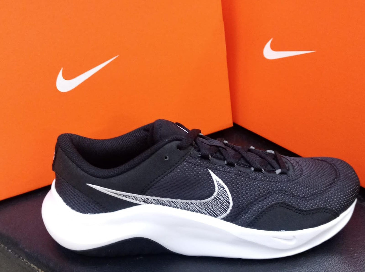 Nike Legend Essential Black