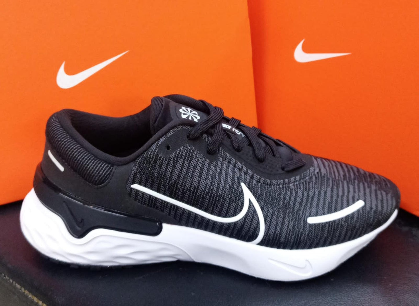 Nike Renew Run 4 Black