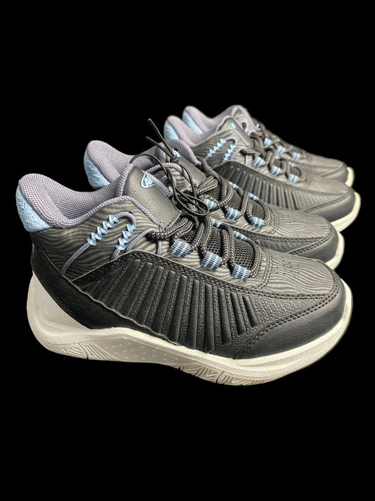 Tenis AND1 Originales – Color Negro con Azul y Suela Blanca (tallas 31/32)