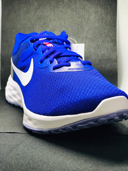 Tennis Nike Revolution
